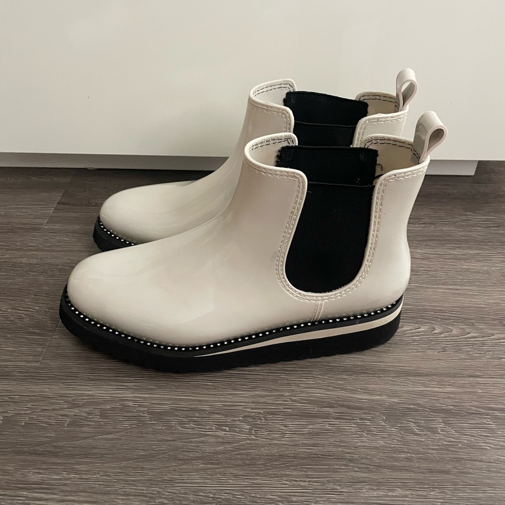 Chelsea rainboots